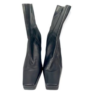 New York Transit Square Toe Heeled Ankle Bootie Black Womens Sz 9 LIKE NEW